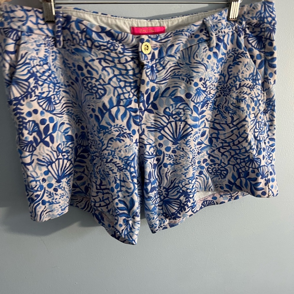 Lilly Pulitzer Blue Patterned Women's Shorts